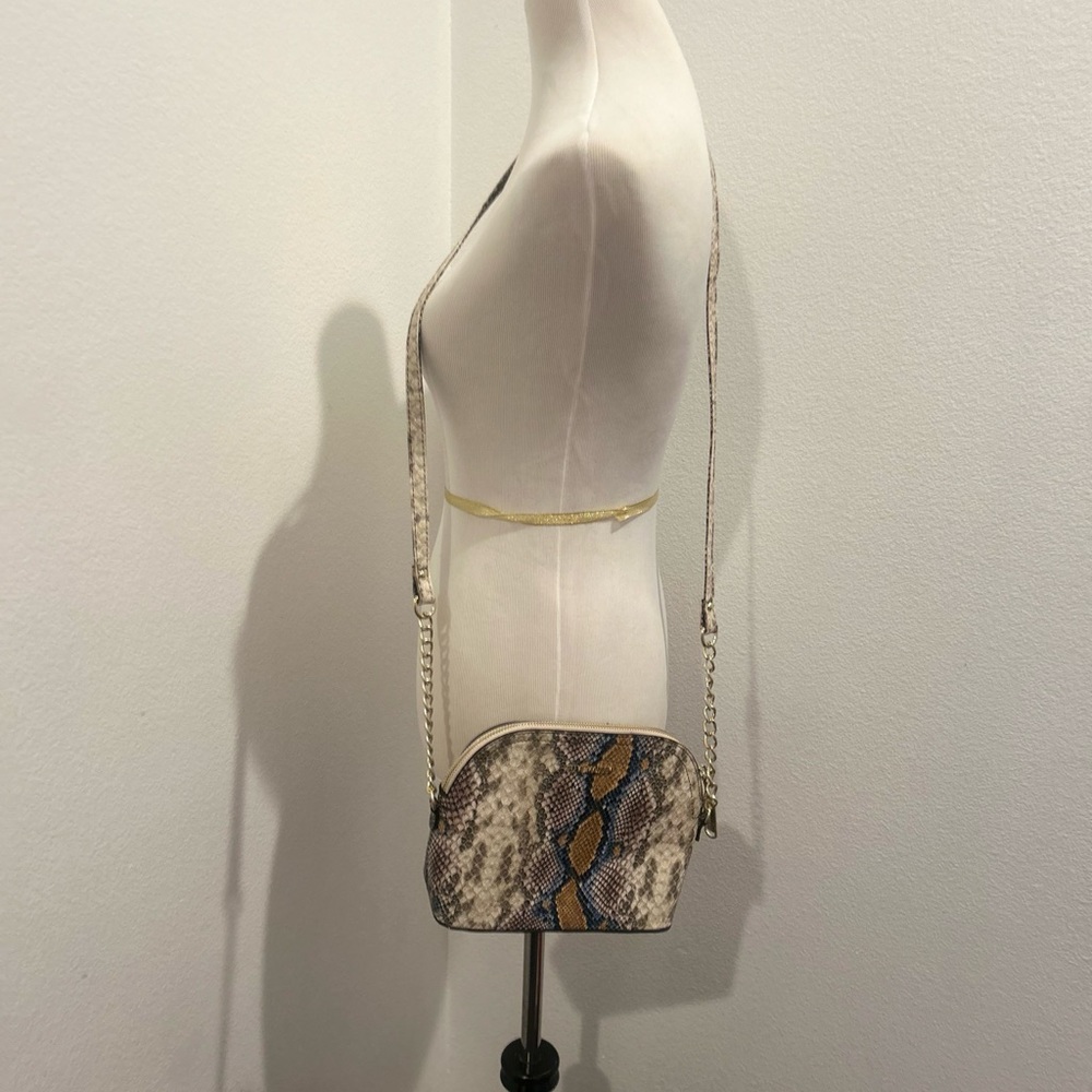 Steve Madden small cross bag